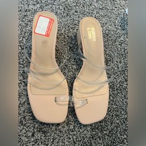 Blocker & bond sandals